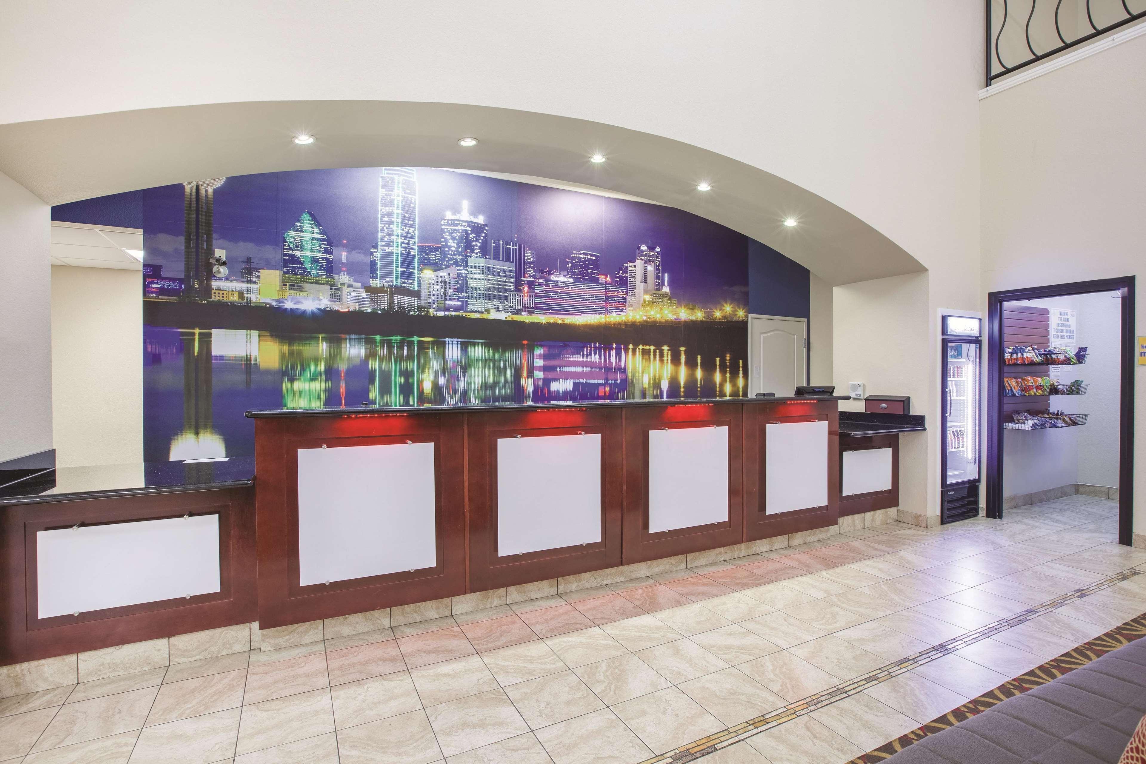 La Quinta By Wyndham Garland Harbor Point Hotel Exterior photo